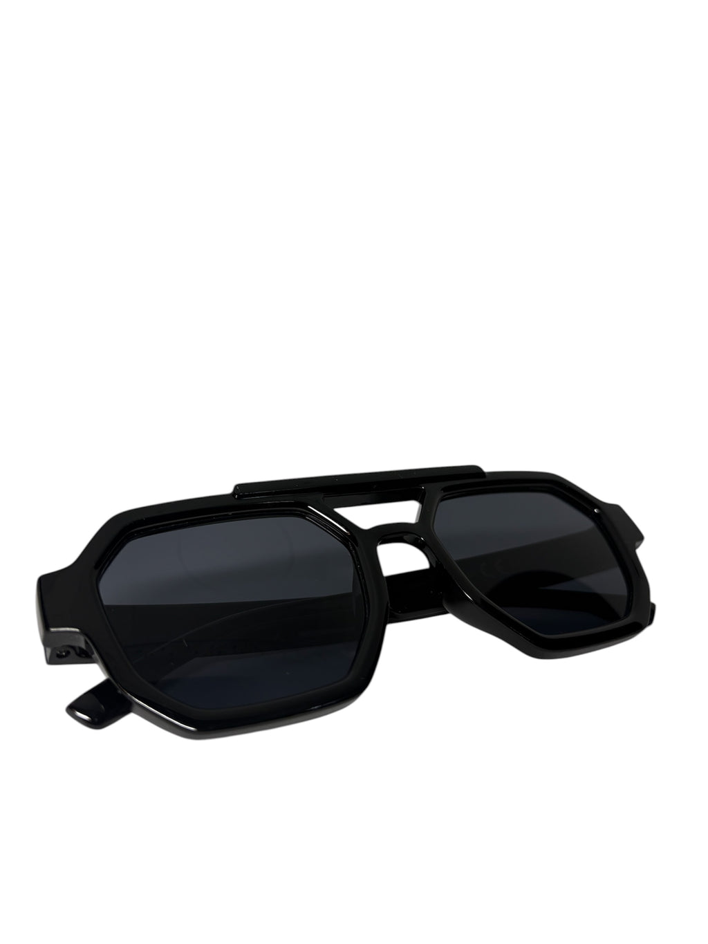 Velvet Edge Sunglasses