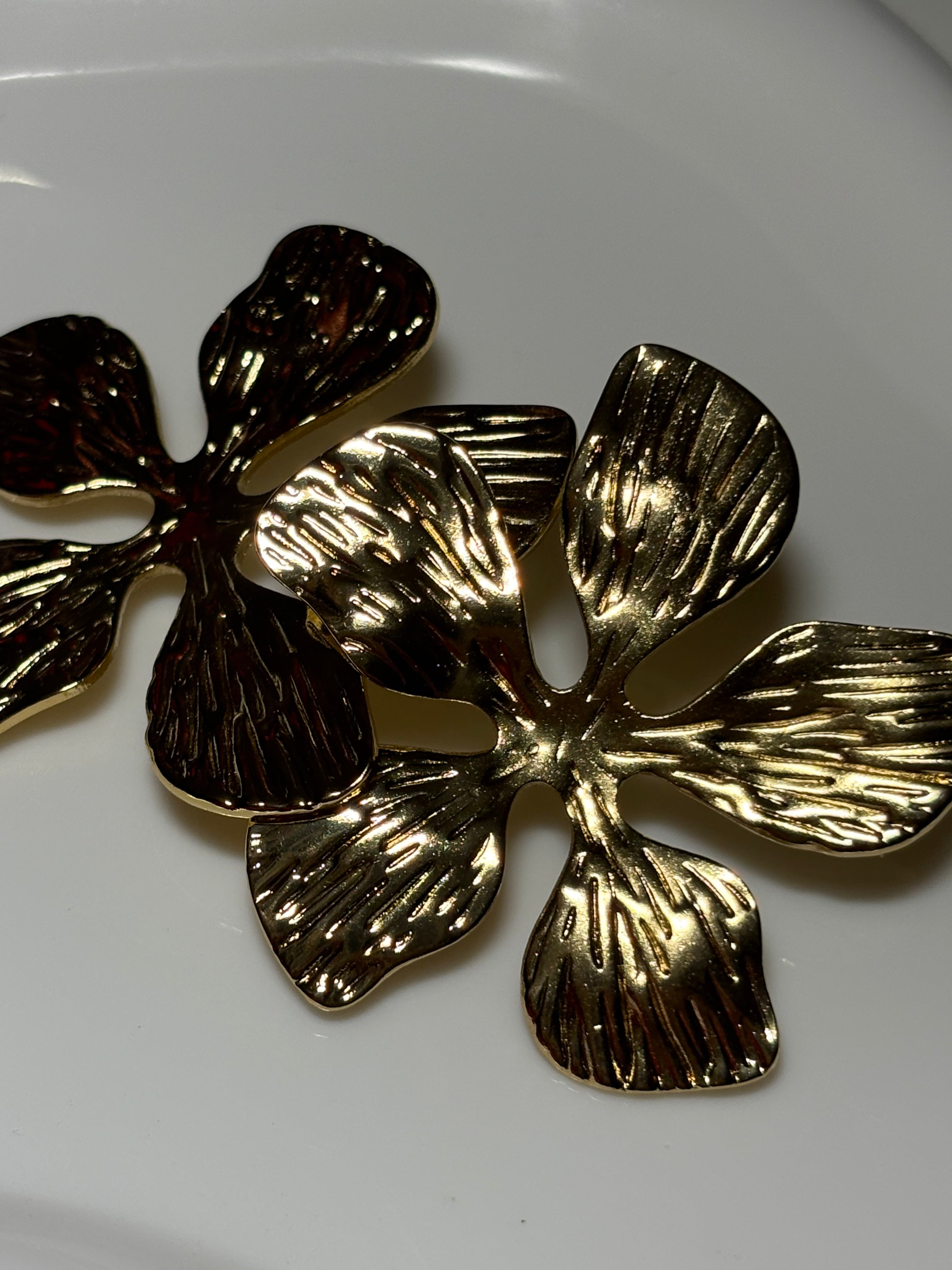 Flower earring